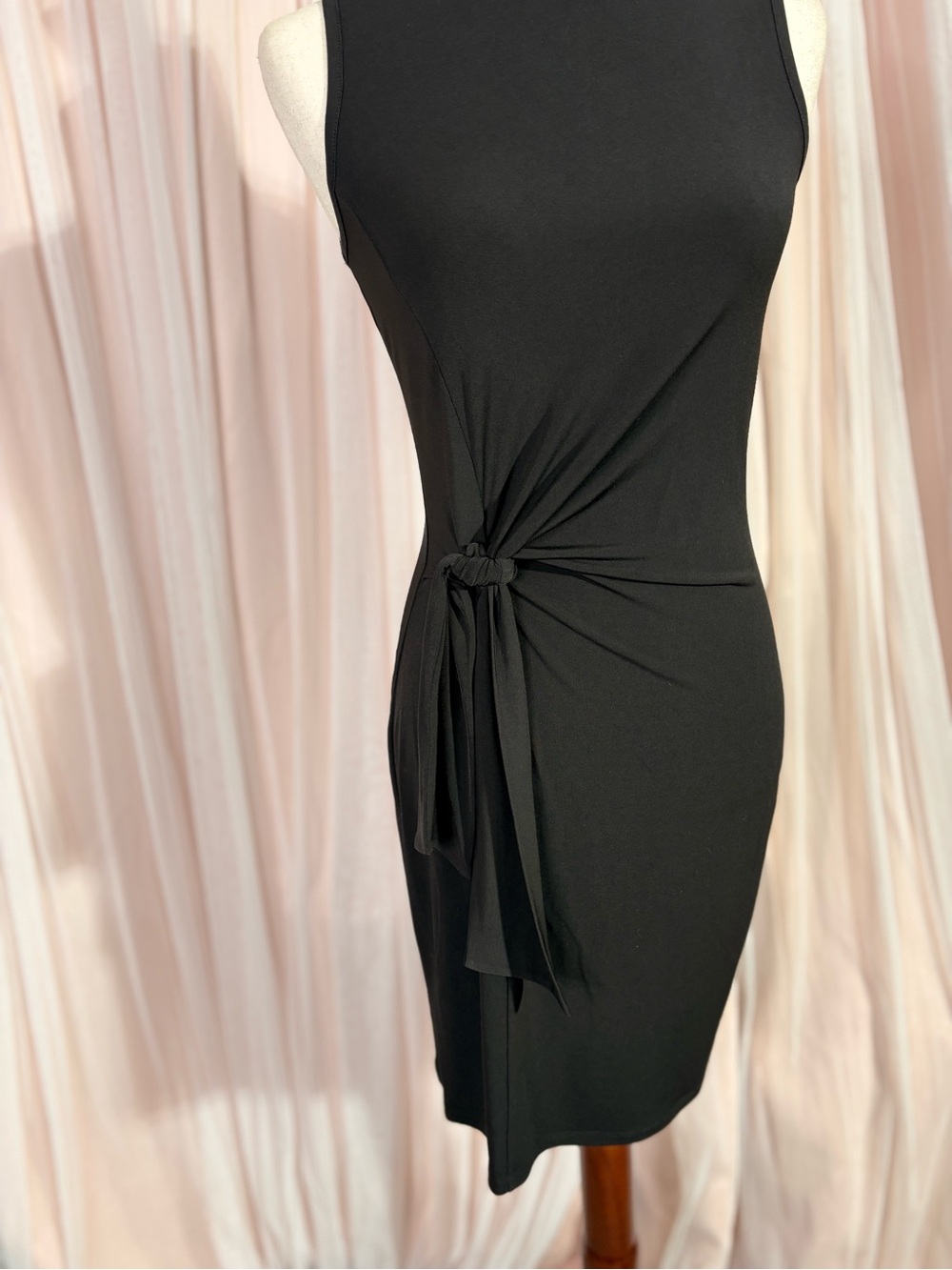 Michael Kors Black Sleeveless Knot-Detail Midi Dress - Picture 9 of 10
